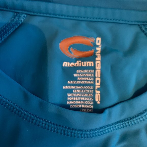 Rash Guard - Picture 2 of 2